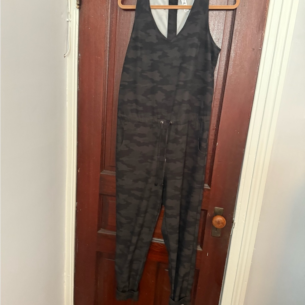 Camouflage Sleeveless Jumpsuit